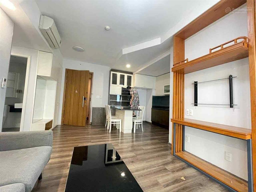 Bán căn hộ krista giá 5,4 tỷ nhà có nội thất, đã có sổ  0938 658 *** nhung