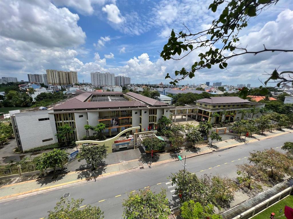 Cho thuê căn hộ parcspring 2pn giá 10tr nhà có nội thất, view thoáng  xem nhà 0938 658 *** nhung.