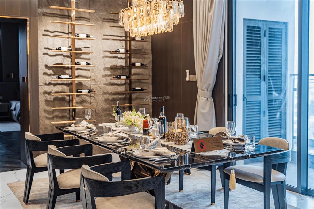 Cần bán căn grand manhattan view đẹp, 2pn 2wc giá 12tỷ4, cần tiền muốn bán nhanh