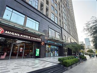 Chính chủ bán căn góc saigon royal 199m2, đang cho highlands thuê, dòng tiền ổn định