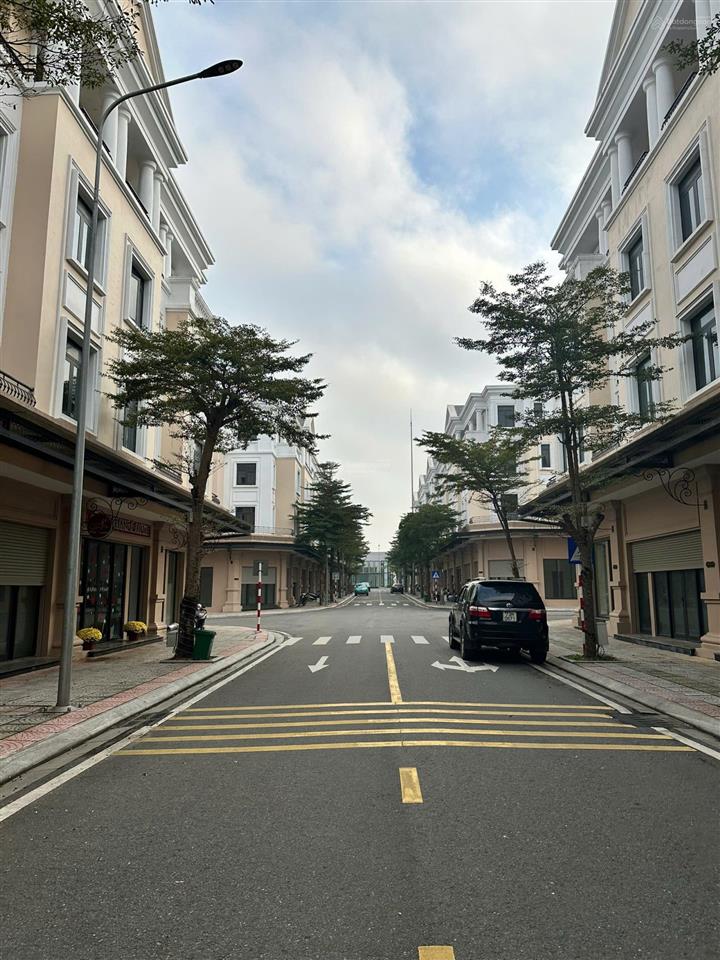 Bán căn shophouse vin đông hà mặt tiền phố chợ đêm 6m
