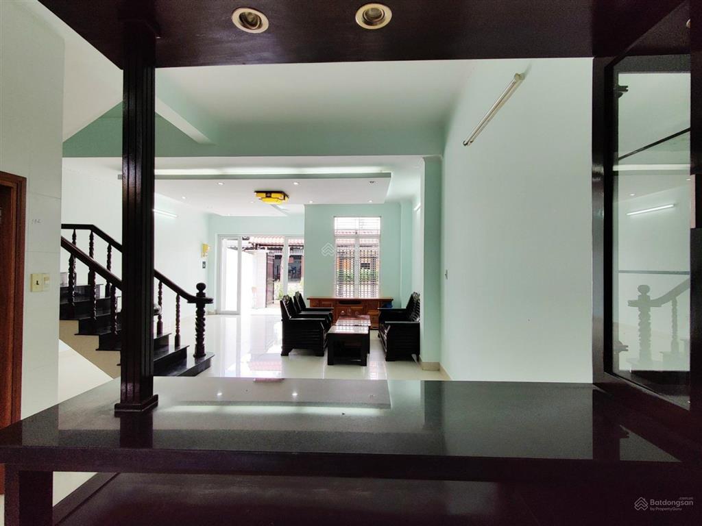 Bán nhà 1 trệt 1 lầu, đường số 5 kdc nam long 1
