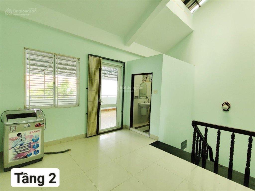 Bán nhà 1 trệt 1 lầu, đường số 5 kdc nam long 1