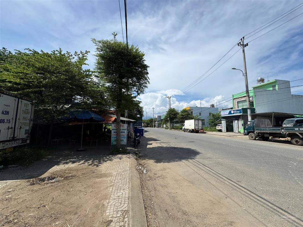 Bán 225m2 mt b1 hồng phước, p. liên chiểu, thích hợp làm kho xưởng, kho hàng hóa. giá 12 tỷ