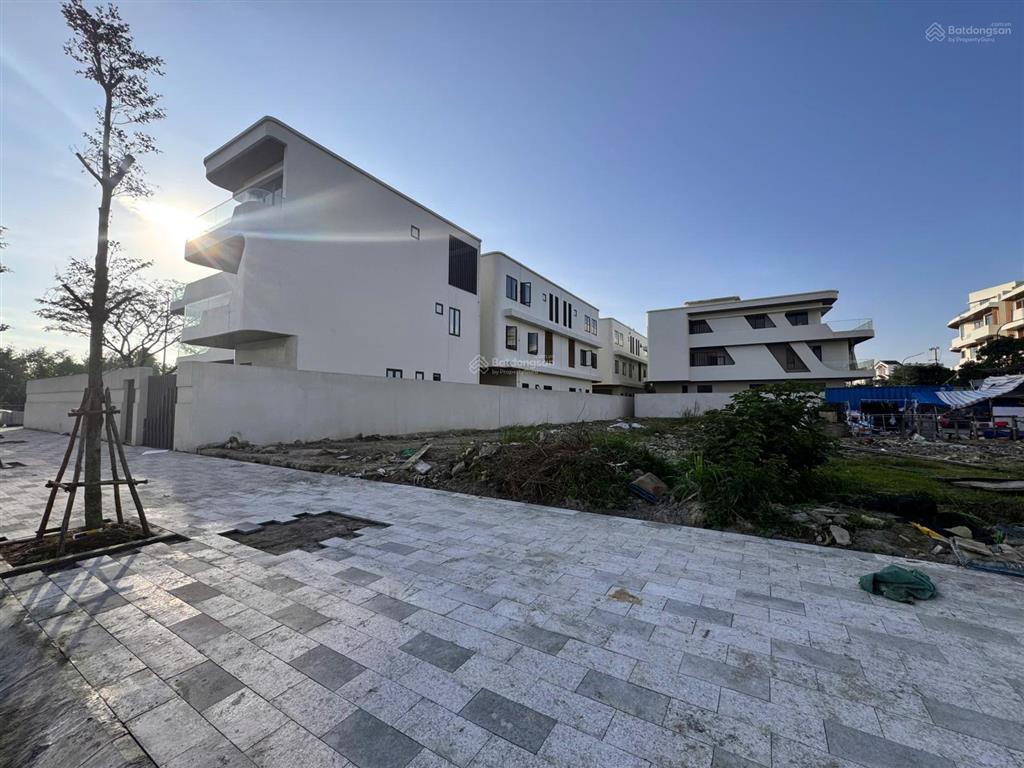 Bán biệt thự đẹp đường bùi viện, dự án elysia complex city đà nẵng, 300m2, 3 tầng  32 tỷ