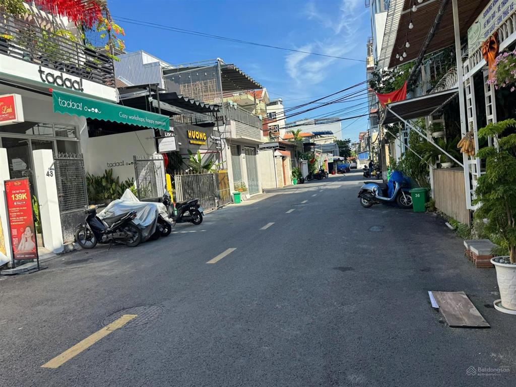 Bán nhà 2 tầng mt phan thúc duyện, mặt tiền đẹp, thích hợp kinh doanh dịch vụ ăn uống khách tây