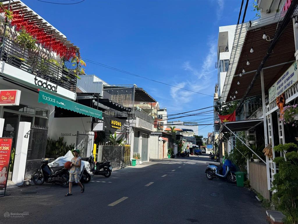 Bán nhà 2 tầng mt phan thúc duyện, mặt tiền đẹp, thích hợp kinh doanh dịch vụ ăn uống khách tây
