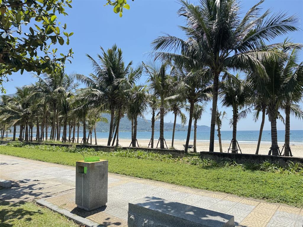 Bán đất biệt thự nguyễn đăng giai 400m2, cách biển vài bước chân, giá bán 52 tỷ. 0934 880 ***
