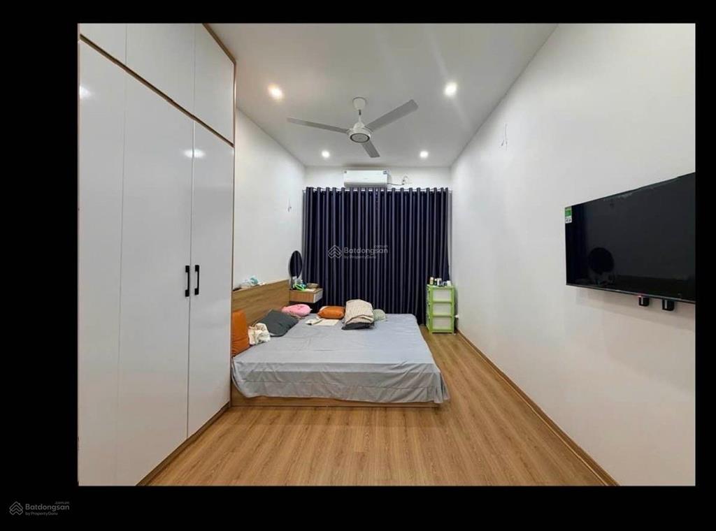 Bán nhà riêng ngay phố minh khai, 5 tầng bê tông cốt thép chắc mịn, sịn sò, đủ tiện nghi 5.8 tỷ