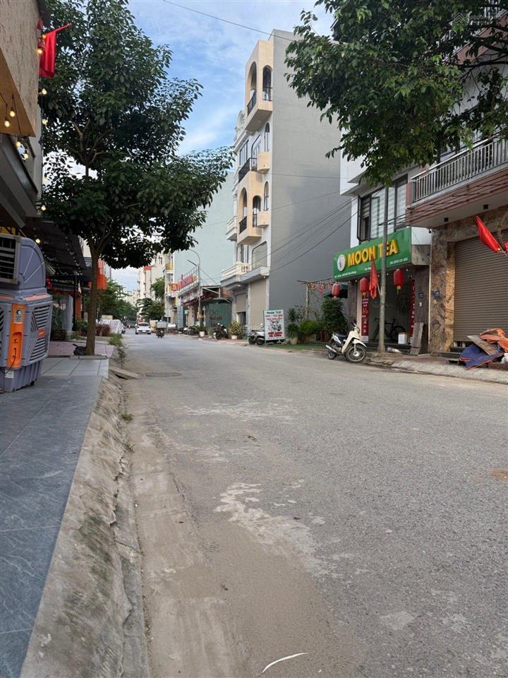 Bán đất nền tại đường tỉnh lộ 179, thị trấn văn giang, 20 tỷ, 140m2, chính chủ hot!