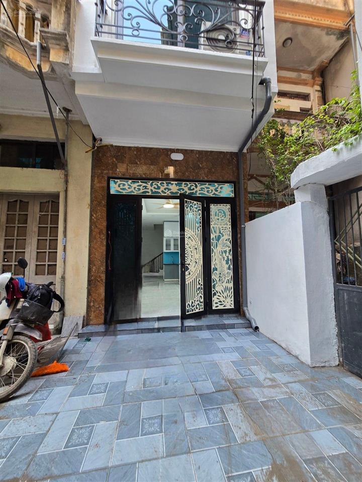 Bán nhà riêng tại võ thị sáu, 7,7 tỷ, 33m2 giá tốt có sổ đỏ riêng, đường ô tô gần nhà