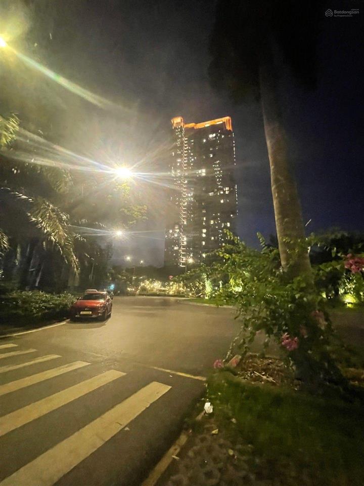 Bán căn hộ chung cư 50m2, 2pn, 1wc tại khu đô thị ecopark, 2,7 tỷ