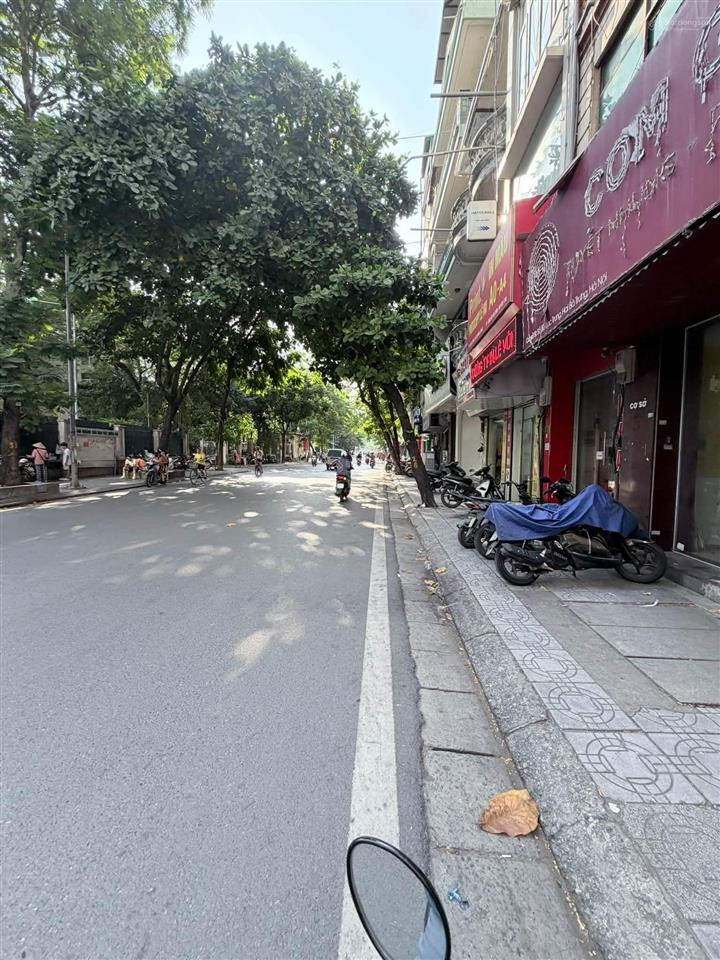 Cho thuê nhà mặt phố lạc trung, 45 triệu, 80m2, kinh doanh các loại hình, mặt tiền to