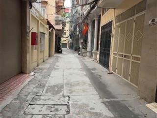 Bán nhà riêng quận thanh xuân, nhà 5 tầng có gara ô tô, cực hot 35m2 chỉ 10 tỷ, xem ngay
