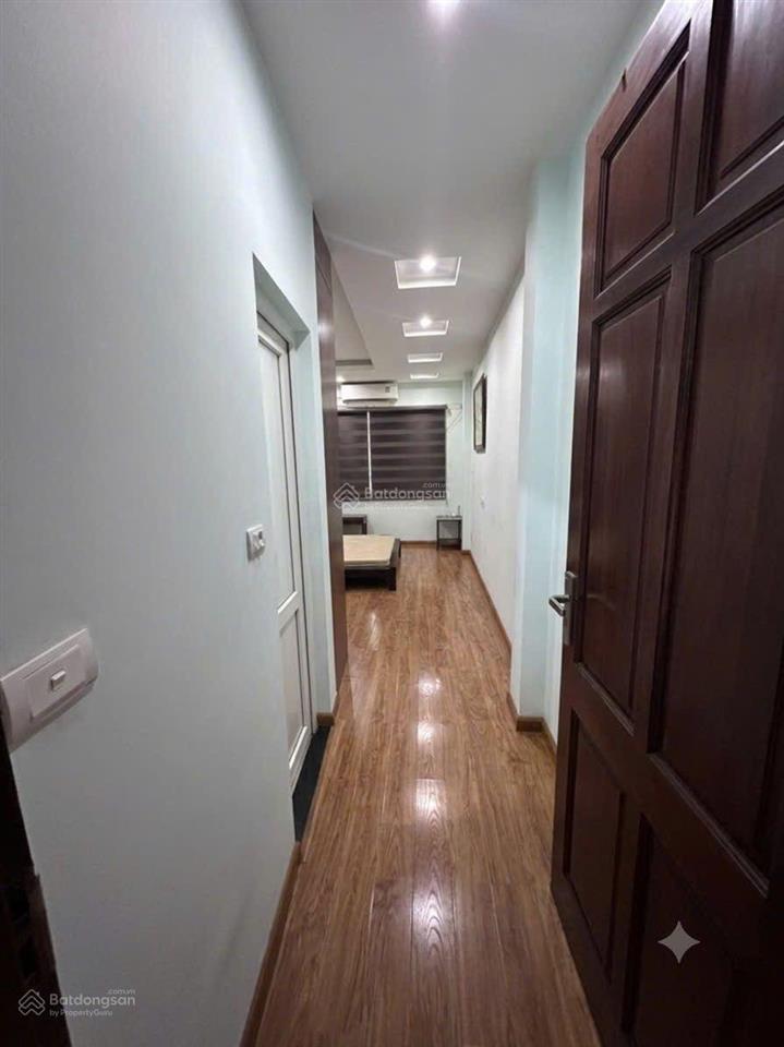Bán nhà riêng quận thanh xuân, nhà 5 tầng có gara ô tô, cực hot 35m2 chỉ 10 tỷ, xem ngay