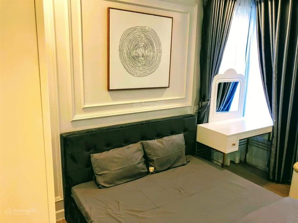 Cho thuê căn hộ kingdom 2pn + 2wc, nội thất cơ bản 18tr/tháng