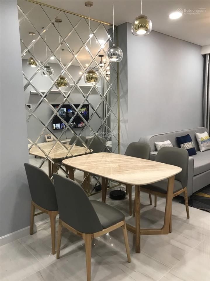 Chính chủ cần bán gấp căn hộ kingdom 2pn 73m2, hướng đông nam, 7.3 tỷ