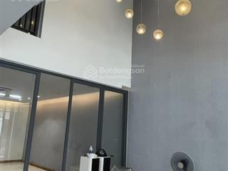 Cho thuê nhà phố hẻm đường 3/2 4*16m, đường 8m, quận 10, giá 12.5tr
