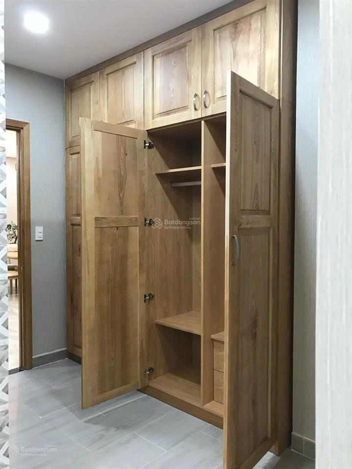 Anh trai gửi bán căn hộ cosmo giá rẻ hơn thị trường 200tr 114m2 view trường quốc tế việt úc