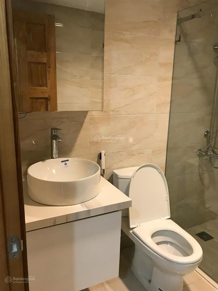 Anh trai gửi bán căn hộ cosmo giá rẻ hơn thị trường 200tr 114m2 view trường quốc tế việt úc
