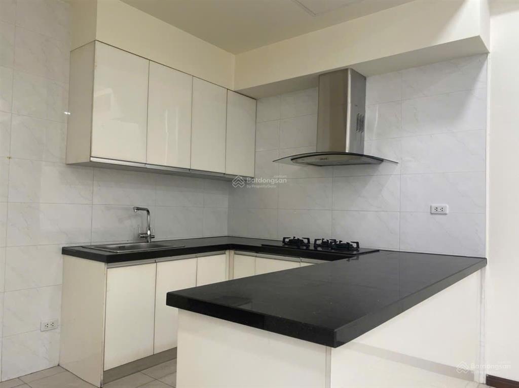 Chính chủ cần bán gấp căn hộ dockland 3pn 2wc  đã có sổ hồng