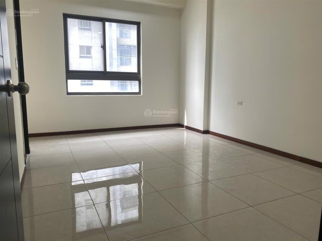 Chính chủ cần bán gấp căn hộ dockland 3pn 2wc  đã có sổ hồng