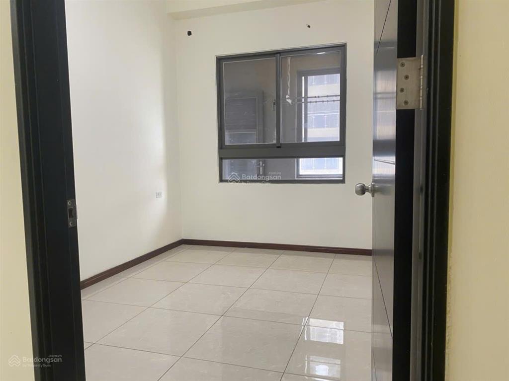 Chính chủ cần bán gấp căn hộ dockland 3pn 2wc  đã có sổ hồng
