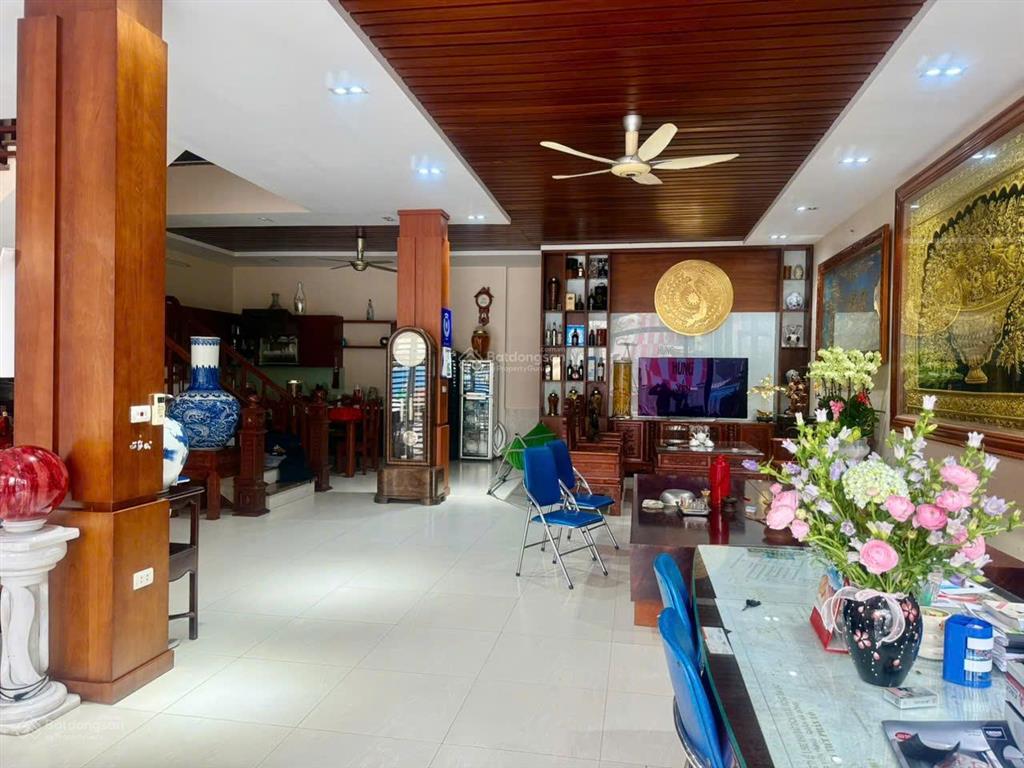 Bán nhà 130m² 4 tầng đẹp khu đấu giá mậu lương, kiến hưng giá nhỉnh 30 tỷ.