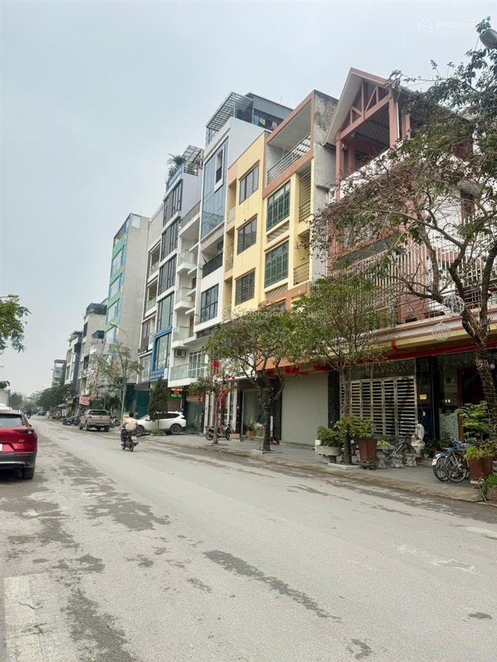Bán nhà 130m² 4 tầng đẹp khu đấu giá mậu lương, kiến hưng giá nhỉnh 30 tỷ.