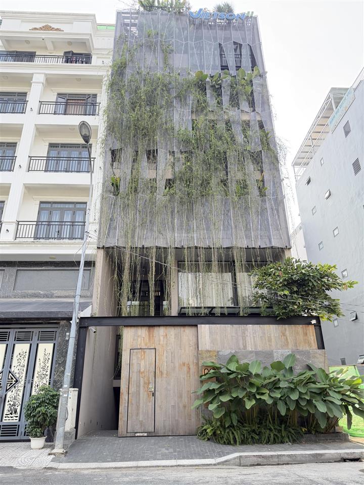 Bán toà nhà 8x20 hầm 6 tầng ngay trương văn bang  giá 50 tỷ