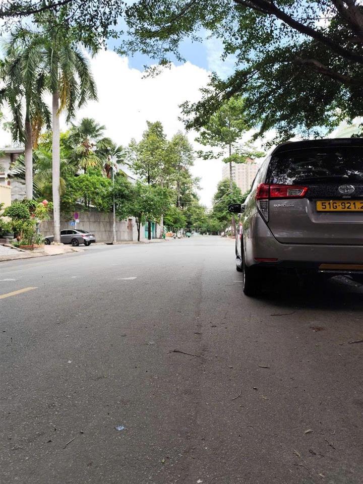 Bán toà nhà 8x20 hầm 6 tầng ngay trương văn bang  giá 50 tỷ