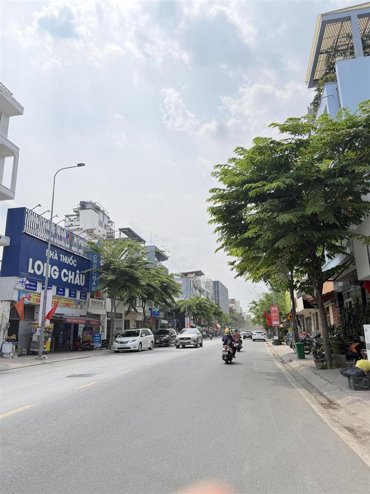 Siêu hiếm ! mt nguyễn văn hưởng ngang 8m xây hầm 7 tầng  giá 51 tỷ