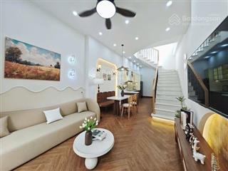 Bán nhà đường trần cao vân vị trí đẹp, ngày biển nguyễn tất thành, giá cực rẻ