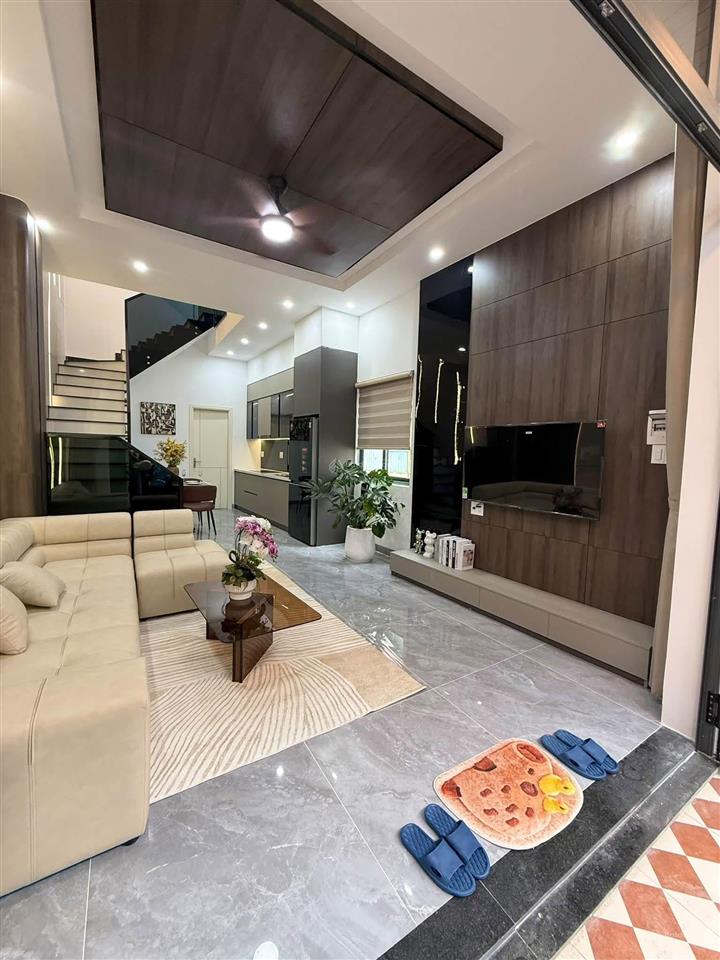 Bán nhà kiệt oto bắc đẩu, cách đường chỉ vài bước chân.