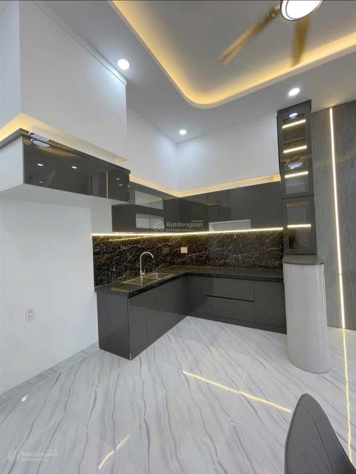 Cho thuê nhà mới xây 100% trệt 2 lầu phú lợi tdm . gần ngã tư lê hồng phong .gần trường nguyễn