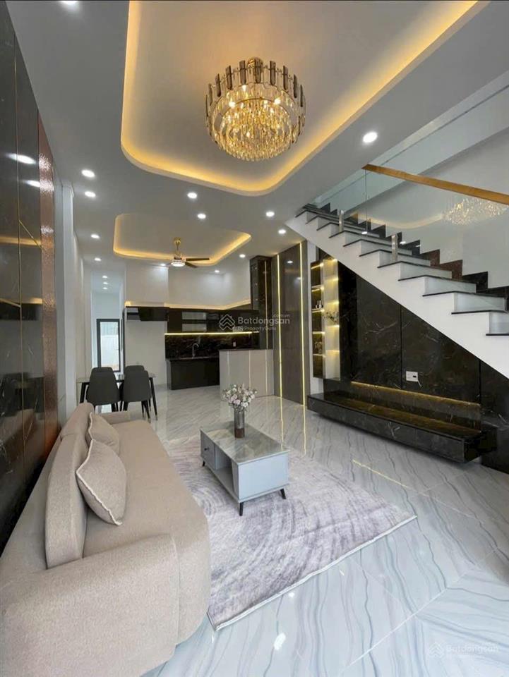 Cho thuê nhà mới xây 100% trệt 2 lầu phú lợi tdm . gần ngã tư lê hồng phong .gần trường nguyễn