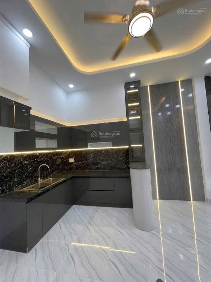 Cho thuê nhà mới xây 100% trệt 2 lầu phú lợi tdm . gần ngã tư lê hồng phong .gần trường nguyễn