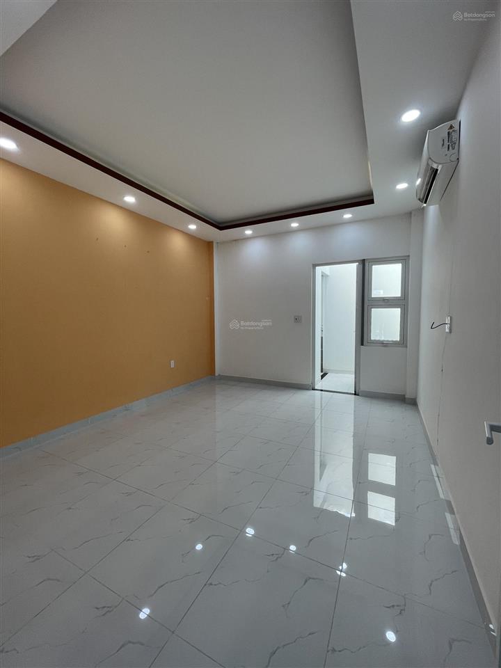 Cho thuê nhà 1 trệt 1 lầu chánh mỹ, 1 sẹc đường nguyễn văn cừ cách cầu phú cường và phố đi bộ bđ