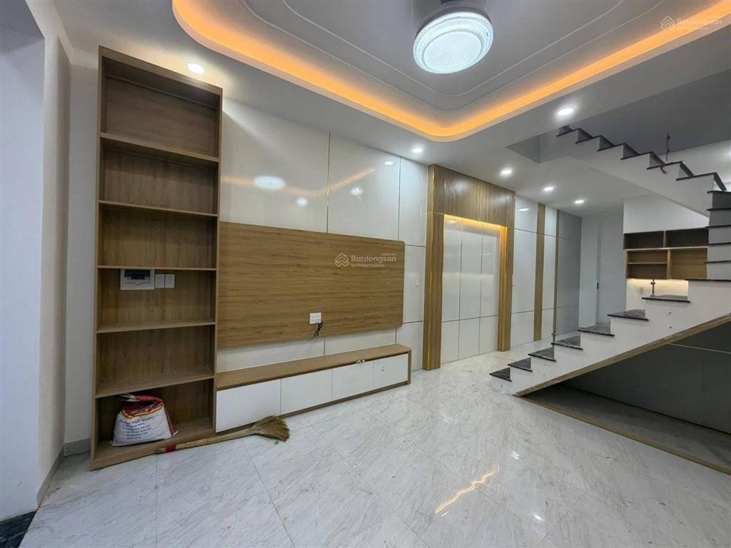 Nhà mới ngay kdc hiệp thành  nguyễn đức thuận , thủ dầu một , bd giá  2 tỷ890 thiết kế 2