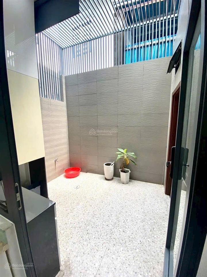 Cho thuê nhà hẽm 178 huỳnh văn luỹ trung tâm thủ dầu một bình dương
gần trung tâm chợ  trường
diệ