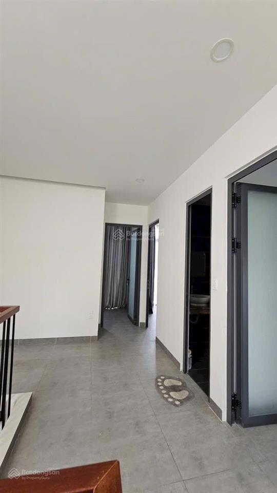 Cho thuê nhà 1 trệt 1 lầu nhánh hẻm đường nguyễn tri phương chánh nghĩa gần chợ thủ dầu một phố đi