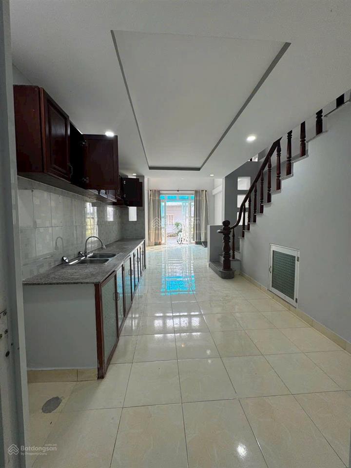 Giá thuê 6,5trieu/tháng cọc 2 tháng
cho thuê nhà  kdc hiệp phát, phú lợi, tp. hồ chí minh. kết