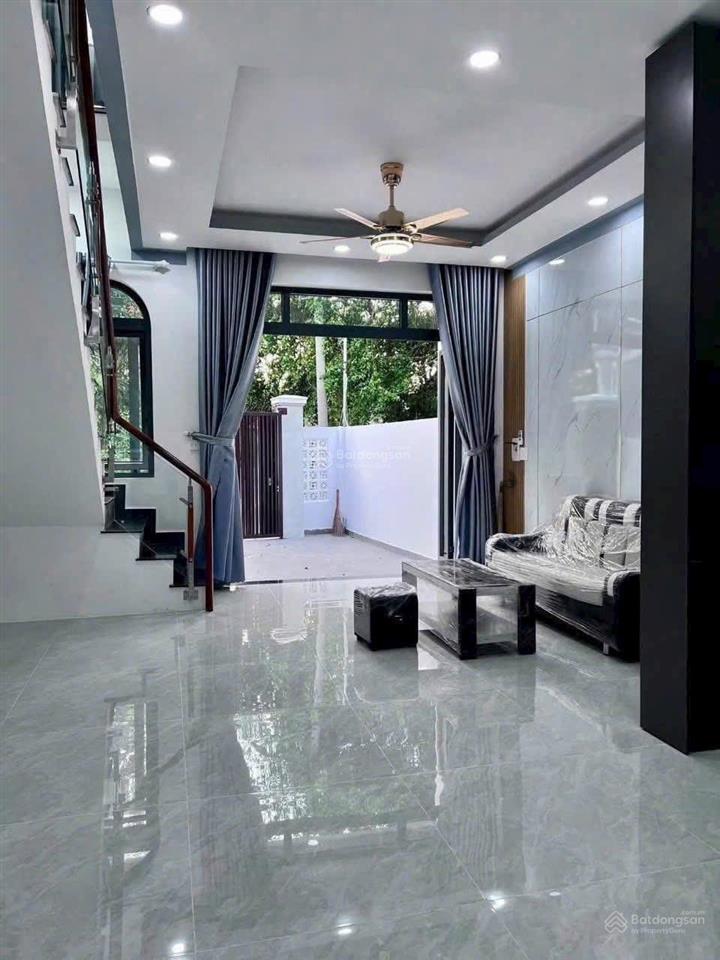 Cho thuê nhà mới 100% gần uỷ ban hiệp an , gần chợ bưng cầu gần đại nam nhà trệt lầu sân ô tô , t