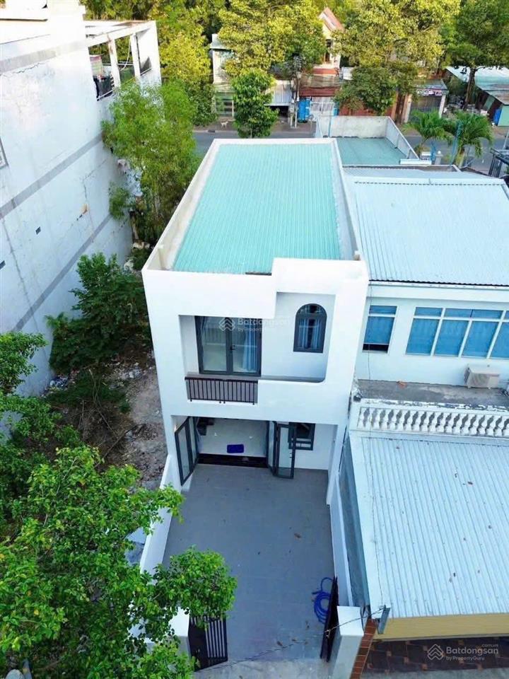 Cho thuê nhà mới 100% gần uỷ ban hiệp an , gần chợ bưng cầu gần đại nam nhà trệt lầu sân ô tô , t