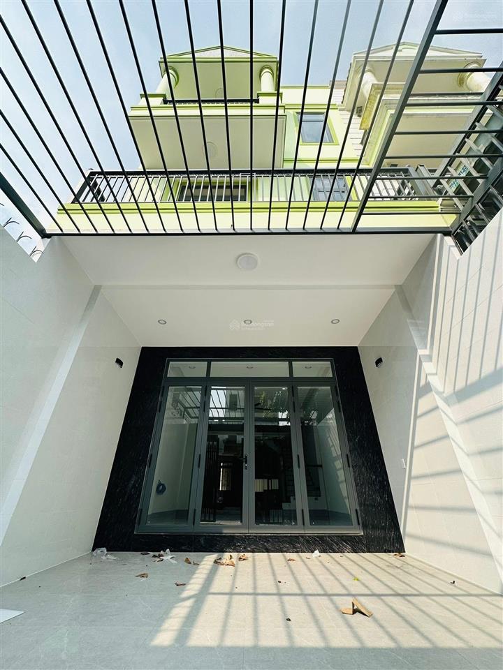 Bán nhà mới 100%  kdc phúc đạt  diện tích đất 5x20m  100m2  diện tích sàn xây dựng 328 m2