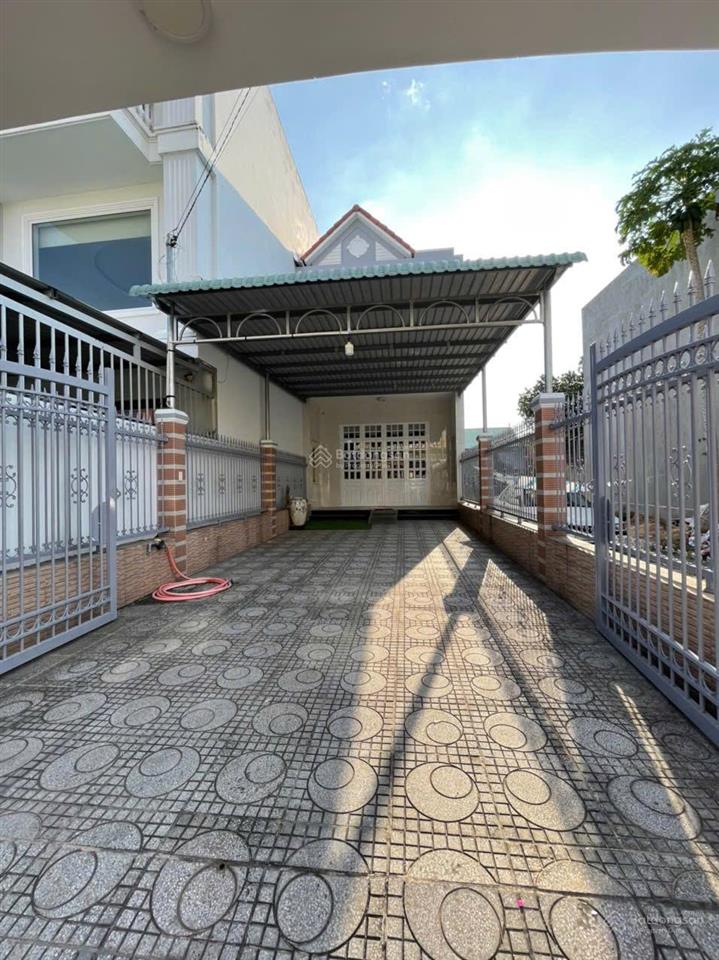 Cho thuê nhà hiệp thành 1 sẹc nguyễn đức thuận đường nhựa 4m5 dân kín. khu vực an ninh nhất