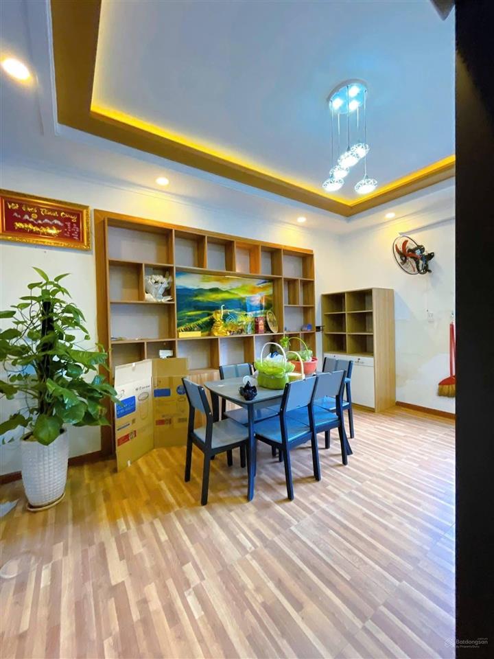 Bán nhà 1 trệt 3 lầu hiệp thành thủ dầu một