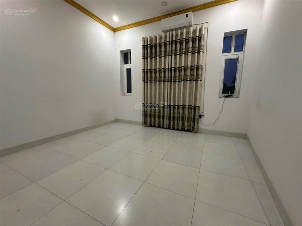 Giáp chủ
cho thuê nhà hẻm nguyễn thị minh khai gần cây xăng số 6 phường phú hoà tdm bd(củ)
thiế
