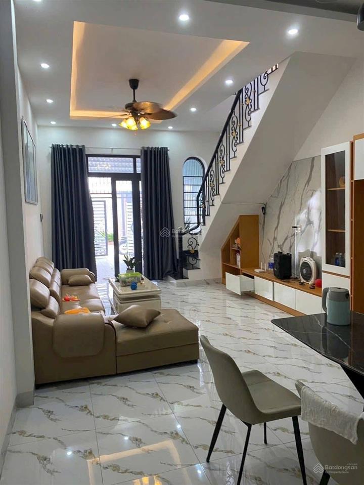Cho thuê nhà phú lợi đường lê hồng phong, thủ dầu một, bình dương (cũ). nhà 1 trệt 1 lầu thiết