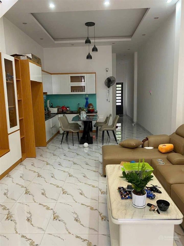 Cho thuê nhà phú lợi đường lê hồng phong, thủ dầu một, bình dương (cũ). nhà 1 trệt 1 lầu thiết